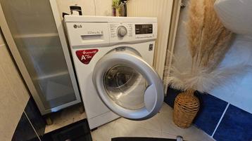 LG Wasmachine beschikbaar voor biedingen