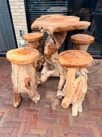 Unieke houten bartafel met krukken, Huis en Inrichting, Tafels | Statafels, Ophalen of Verzenden, Zo goed als nieuw