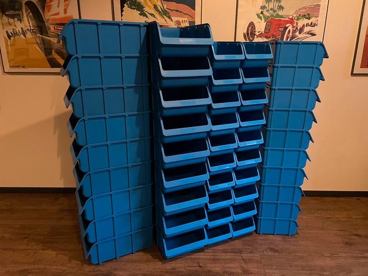 Stapelbakken 48 stuks maat 4 en 5 zgan, Huis en Inrichting, Woonaccessoires | Overige, Zo goed als nieuw, Ophalen