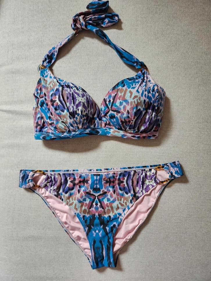 Livera Bikini - Zo goed als nieuw!, Kleding | Dames, Badmode en Zwemkleding, Zo goed als nieuw, Bikini, Blauw, Ophalen of Verzenden