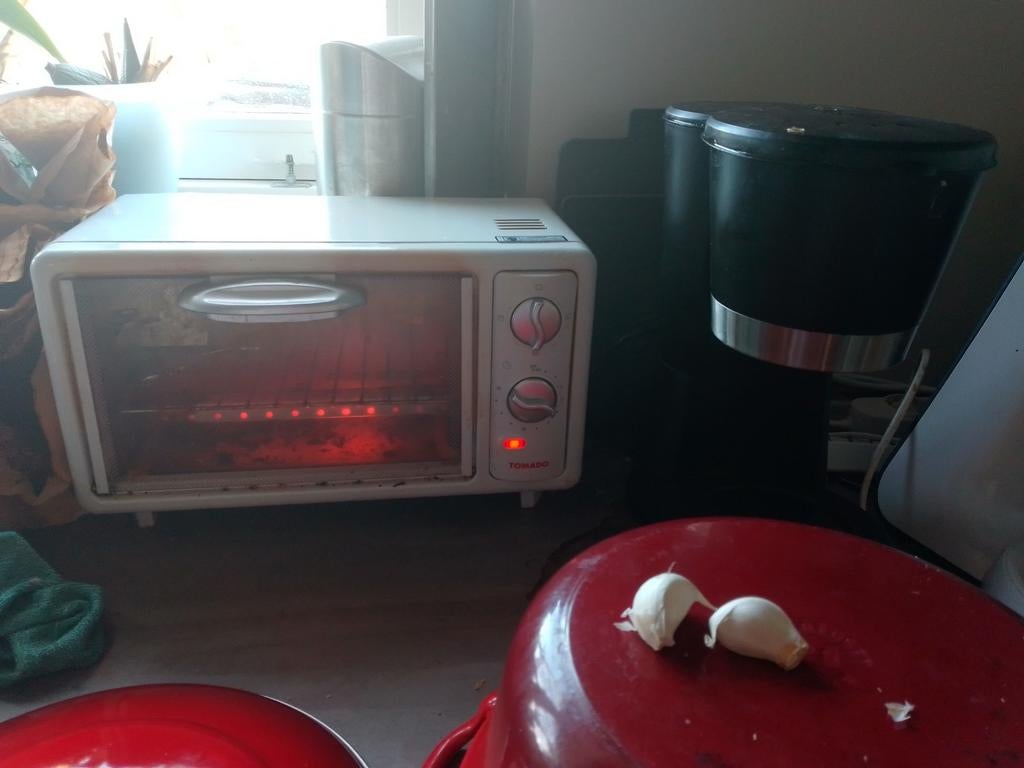 Mini Oven Tomado - Compact en Handig!, Witgoed en Apparatuur, Ovens, Gebruikt, Vrijstaand, Oven, Minder dan 45 cm, Minder dan 45 cm