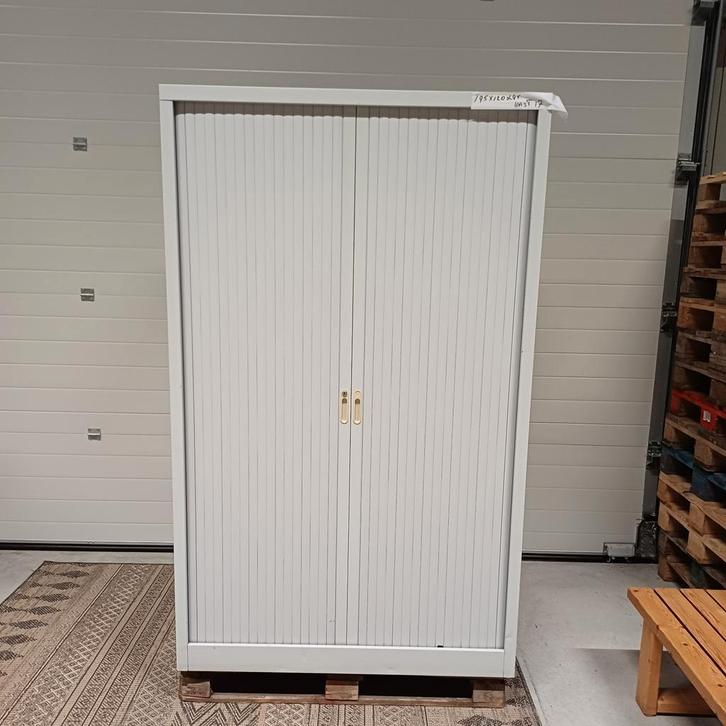 1 x archief werkplaats ijzeren kast ( omschrijving LEZEN!! ), Huis en Inrichting, Kasten | Roldeurkasten en Archiefkasten, Gebruikt