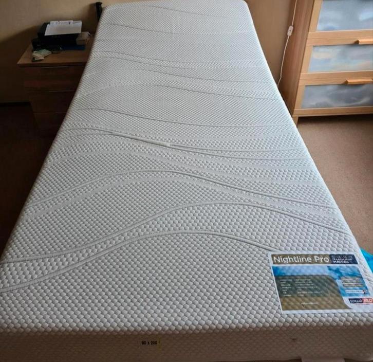Nieuw Matras Nightline Pro Excellent, Huis en Inrichting, Slaapkamer | Matrassen en Bedbodems, Nieuw, Matras, 90 cm, 200 cm, Eenpersoons
