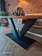 Eettafel met metalen onderstel, Huis en Inrichting, Tafels | Eettafels, 100 tot 150 cm, Ophalen of Verzenden, Zo goed als nieuw