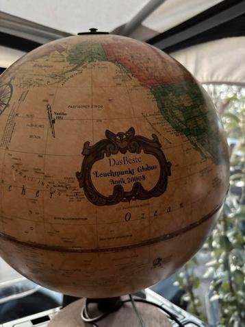 Leuchtpunkt globus antiek beschikbaar voor biedingen