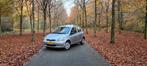 Toyota Yaris 1.0 16V 5DR Linea Luna 2000 Grijs, Auto's, Voorwielaandrijving, Stof, 4 cilinders, 400 kg