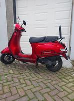 Senzo injectie snorscooter in top conditie !, Fietsen en Brommers, Snorfietsen en Snorscooters, Zo goed als nieuw, Ophalen