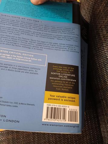 Norton Anthology English Literature Vol. 1 & 2 beschikbaar voor biedingen