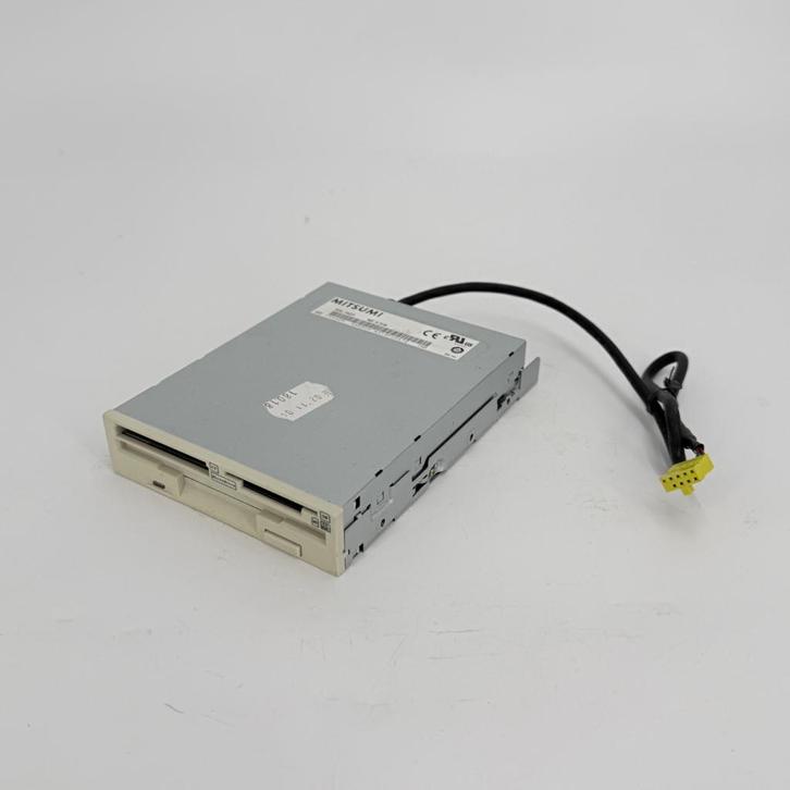 Mitsumi FA402M 3.5” Floppy Drive + Kaartlezer, Computers en Software, RAM geheugen, Zo goed als nieuw