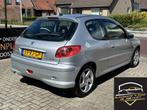 Peugeot 206 1.4-16V Quiksilver nieuwe apk keuring, Voorwielaandrijving, 938 kg, 4 cilinders, Origineel Nederlands