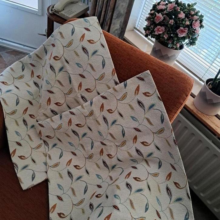 TWEE SIERKUSSEN OVERTREKKEN, Huis en Inrichting, Woonaccessoires | Kussens, Vierkant, Ophalen of Verzenden