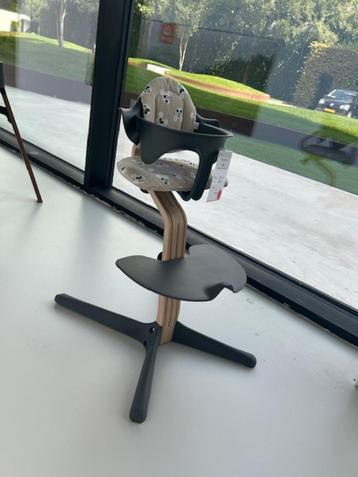 Stokke Nomi incl. accessoires beschikbaar voor biedingen