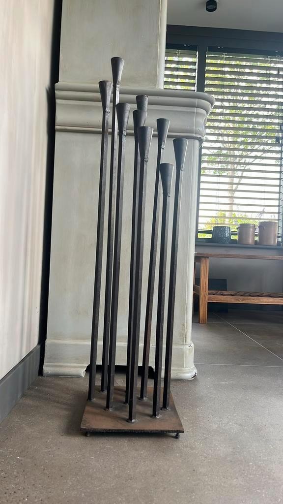Stoere smeedijzeren kandelaar., Huis en Inrichting, Woonaccessoires | Kandelaars en Kaarsen, Gebruikt, Kandelaar, 75 cm of meer