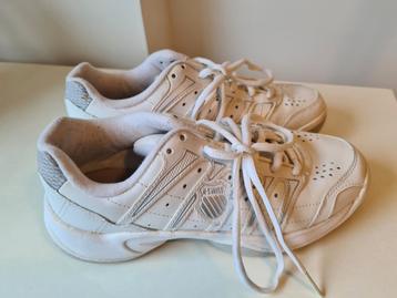 Z.g.a.n  K-Swiss Tennis Schoenen Maat 37 beschikbaar voor biedingen