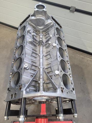 onderblok BMW M5 M6 S85B50 V10 beschikbaar voor biedingen
