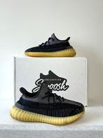 Adidas Yeezy Boost 350 V2 Carbon (EU 40), Overige kleuren, Ophalen of Verzenden, Sneakers of Gympen, Gedragen