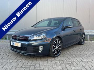 Volkswagen Golf 2.0 GTI Led Xenon / Navigatie / 5 Deurs beschikbaar voor biedingen