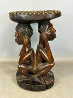 251051 Afrikaans krukje van de Chokwe uit Angola., Ophalen of Verzenden