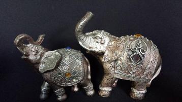 2 Beeldjes, Olifant KOE met KALF <> Symbool voor GELUK beschikbaar voor biedingen