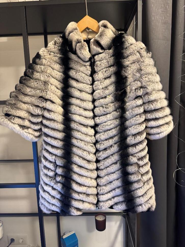 bontjas Chinchilla, Kleding | Dames, Jassen | Winter, Zo goed als nieuw, Maat 38/40 (M), Grijs, Ophalen of Verzenden