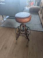 mooie brocante kruk, Ophalen, Gebruikt, Rond