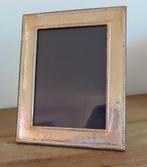 Uit inboedel:Zilveren fotolijst  24,5 cm x 19,5 cm  D.Aubert, Verzenden, Zilver