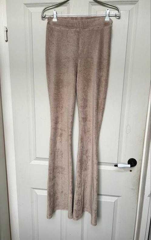 Udid Legging Maat S Beige Ribstof Flare Wijde Pijpen, Kleding | Dames, Leggings, Maillots en Panty's, Zo goed als nieuw, Legging