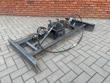 Vlakraam / Schuifraam CW05 met kantelstuk en looprol beschikbaar voor biedingen