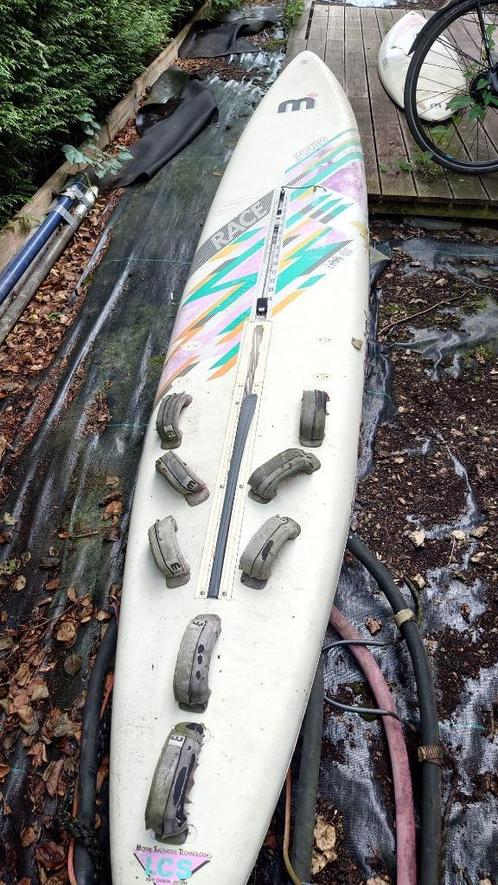 Windsurf Mistral, Watersport en Boten, Windsurfen, Gebruikt, Complete set, 250 tot 300 cm, Met vin(nen), Met draagtas, 5 tot 7 m²