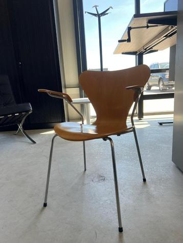 Fritz Hansen kantinestoel beschikbaar voor biedingen
