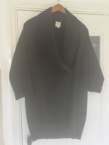 Prachtige cashmere dames jas by Pauw  beschikbaar voor biedingen