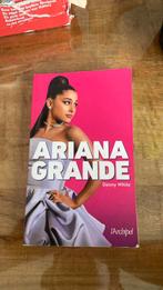 Boek over Ariana Grande, Ophalen of Verzenden, Zo goed als nieuw