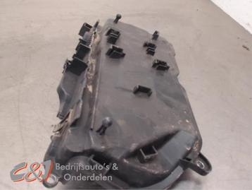 Afdekplaat motor van een Fiat Talento beschikbaar voor biedingen