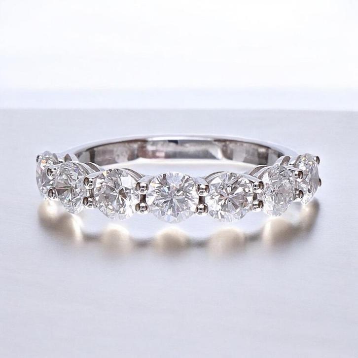 18K White Gold Alliance Ring with 2.80 CRT Diamonds, Sieraden, Tassen en Uiterlijk, Ringen, Zo goed als nieuw, Dame, 17 tot 18