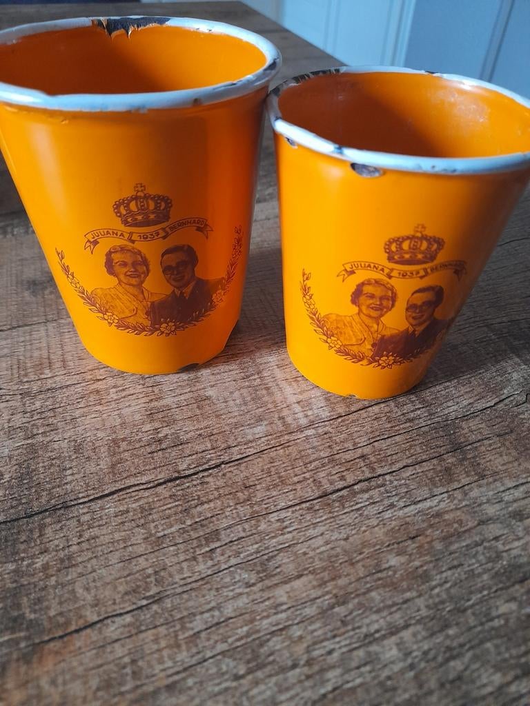 Koninklijke bekers, Verzamelen, Koninklijk Huis en Royalty, Ophalen, Zo goed als nieuw, Servies