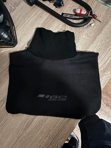 Nekwarmer/neckwarmer voor onder motorkleding beschikbaar voor biedingen