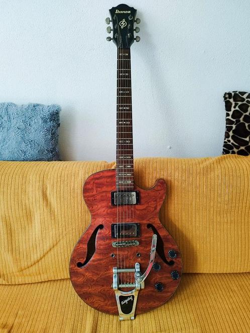IBANEZ ARTCORE, Muziek en Instrumenten, Snaarinstrumenten | Gitaren | Elektrisch, Zo goed als nieuw, Semi-solid body, Ibanez, Ophalen