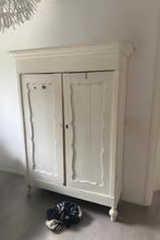 Linnenkast brocante : H>181 cm D>39,5 cm Br> 132 cm, Antiek en Kunst, Antiek | Meubels | Kasten, Ophalen