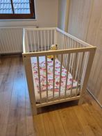 Mooi kinderbedje met spijlen 124X65 CM, Kinderen en Baby's, Ophalen, Zo goed als nieuw, Minder dan 140 cm, Matras