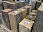 Gebruikte houten sokkels , sokkel , pilaar zuil op voorraad