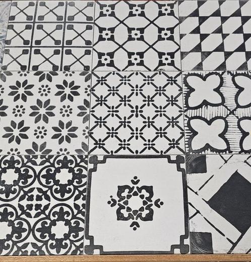 Te koop; vloertegels decor mix white 10m2, Antiek en Kunst, Antiek | Wandborden en Tegels, Ophalen