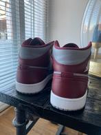 Jordan 1 Mid Cherrywood Red, Kleding | Heren, Schoenen, Overige kleuren, Nike, Ophalen of Verzenden, Sneakers of Gympen