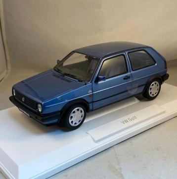 Norev Volkswagen Golf - 10 Million 1988 - 1:18 beschikbaar voor biedingen