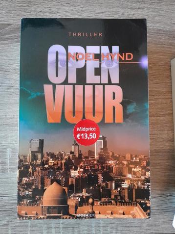 Noel Hynd - Open vuur beschikbaar voor biedingen