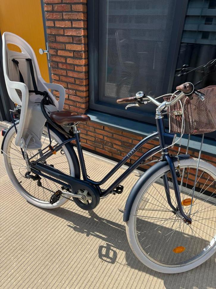 Mooie Elops fiets met kinderzitje. (Defect), Fietsen en Brommers, Fietsen | Dames | Damesfietsen, Gebruikt, Overige merken, (Extra) lage instap