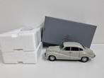 Autoart Dealer Bmw 501 1:18 Nieuwstaat, Hobby en Vrije tijd, Modelauto's | 1:18, Ophalen of Verzenden, Zo goed als nieuw, Auto