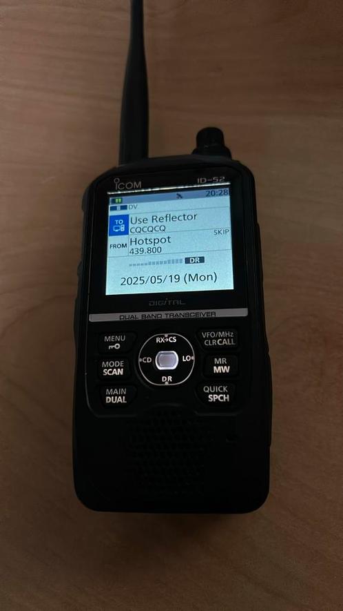 Icom ID52, Telecommunicatie, Zenders en Ontvangers, Zo goed als nieuw, Zender en Ontvanger, Ophalen of Verzenden