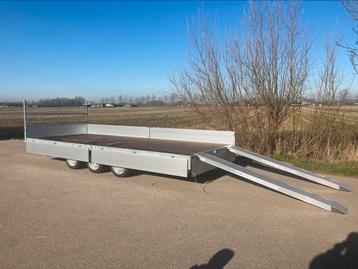 Hapert drieasser plateauwagen 5x2M 3500KG met rijplaten