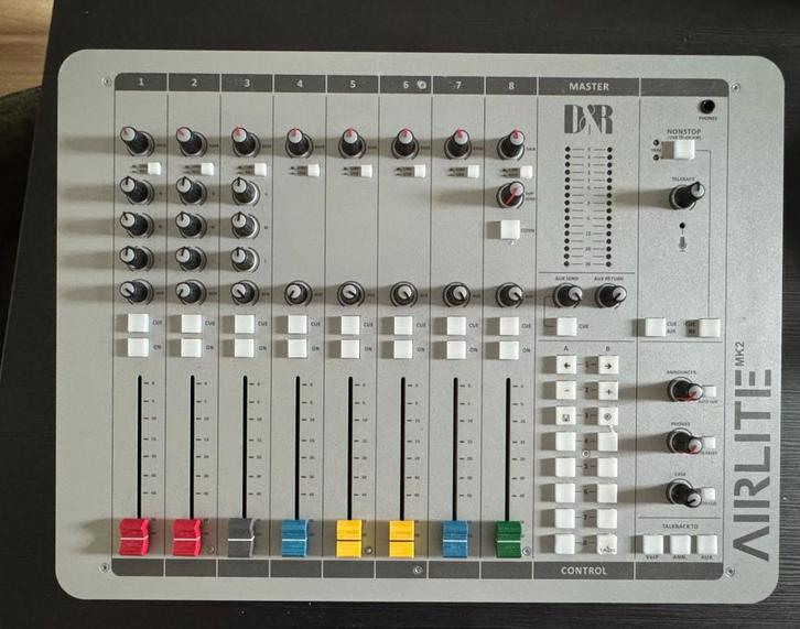 D&R Airlite MK2 Broadcast mengpaneel, Muziek en Instrumenten, Mengpanelen, Gebruikt, 5 tot 10 kanalen, Microfooningang, Ophalen