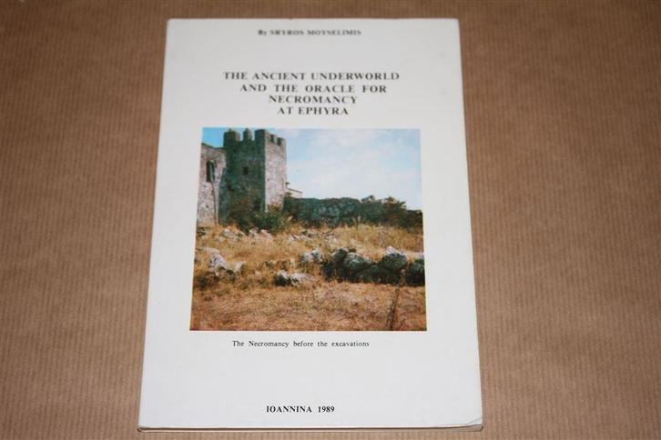 The ancient underworld and the oracle for necromancy at ephy, Boeken, Geschiedenis | Wereld, Gelezen, Europa, 14e eeuw of eerder